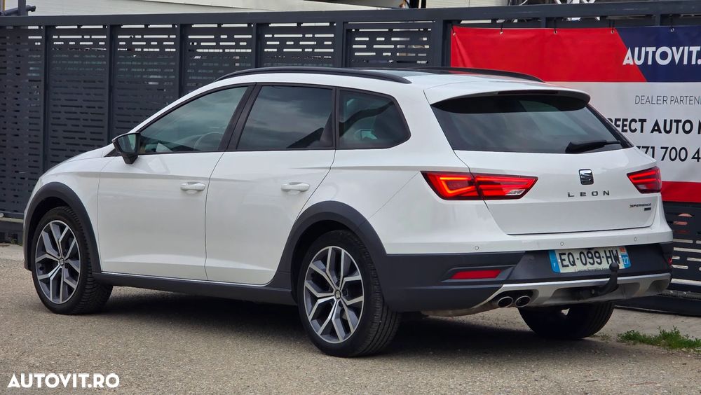 Seat Leon 2.0 TDI Start&Stop 4DRIVE DSG X-Perience - 10