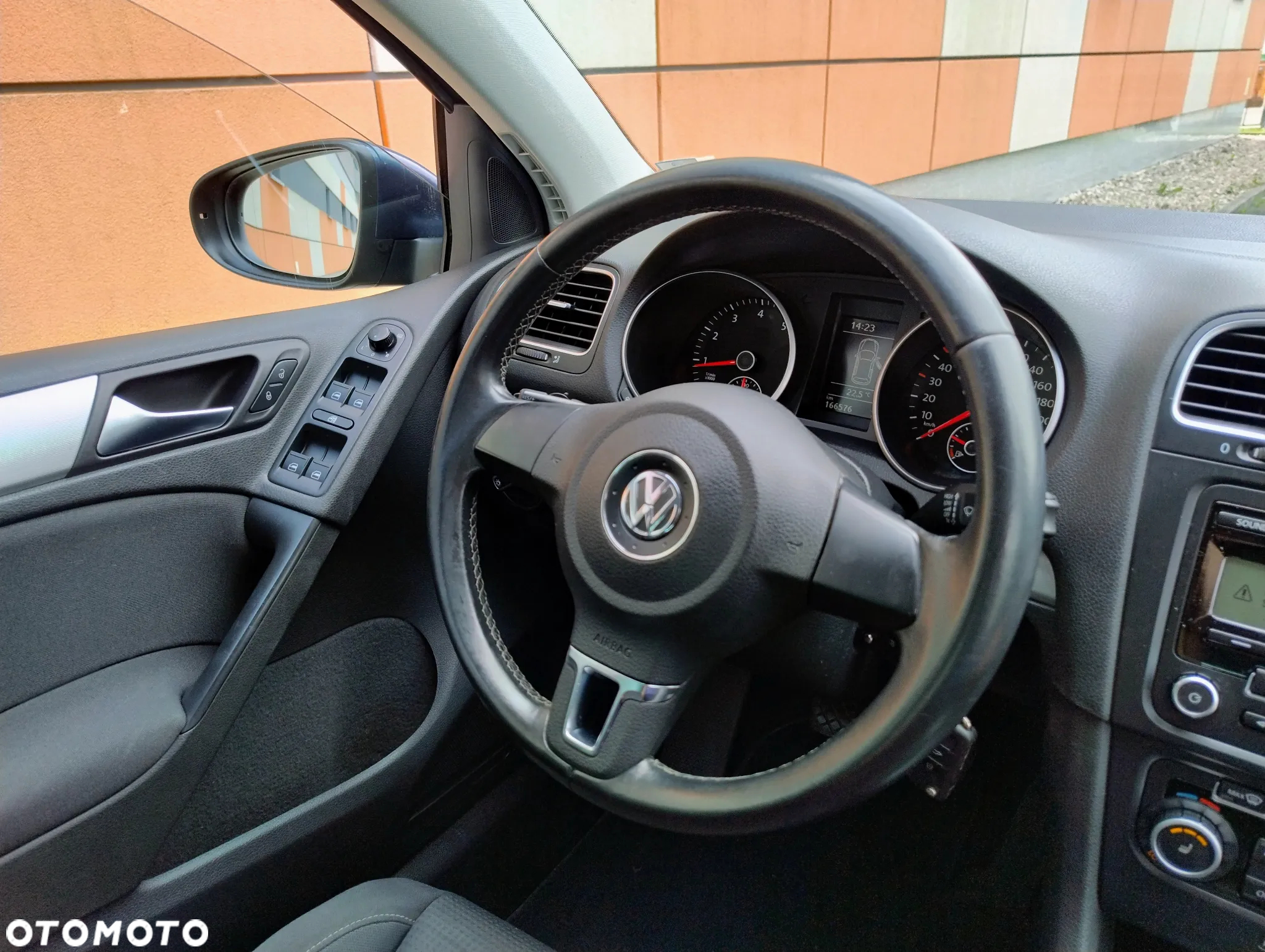 Volkswagen Golf 1.2 TSI Team - 14