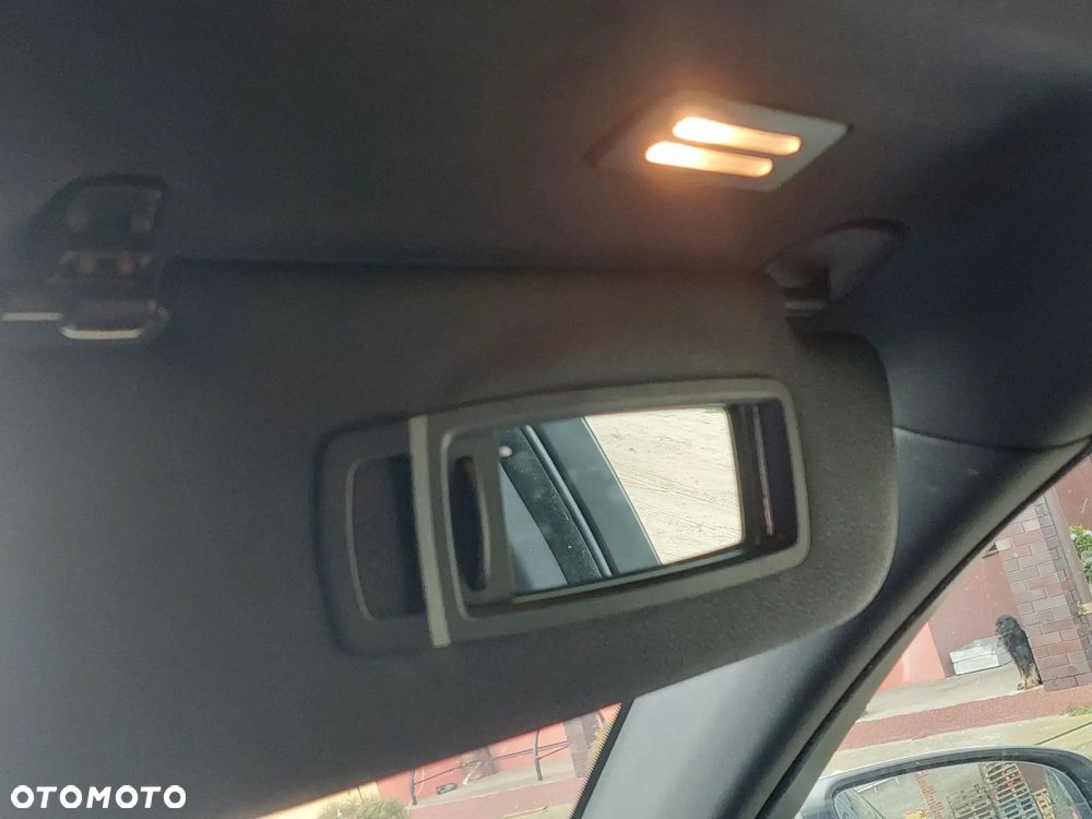 BMW X6 50i xDrive - 30