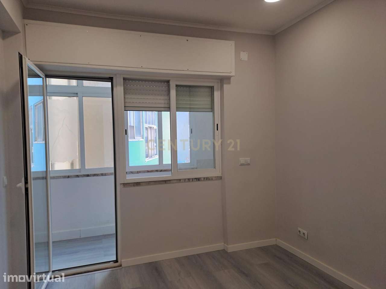 ApartamentoT1, com remodelação total - Grande imagem: 4/20