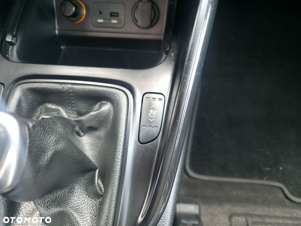 Kia Carens - 20