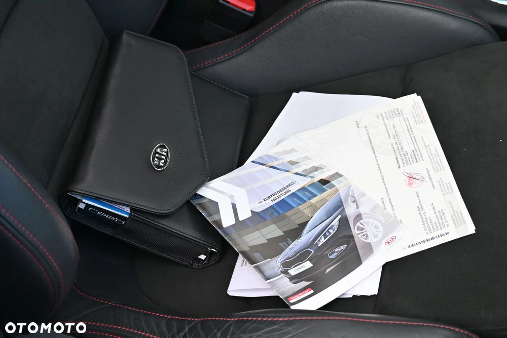 Kia Ceed Cee'd 1.6 T-GDI GT - 24