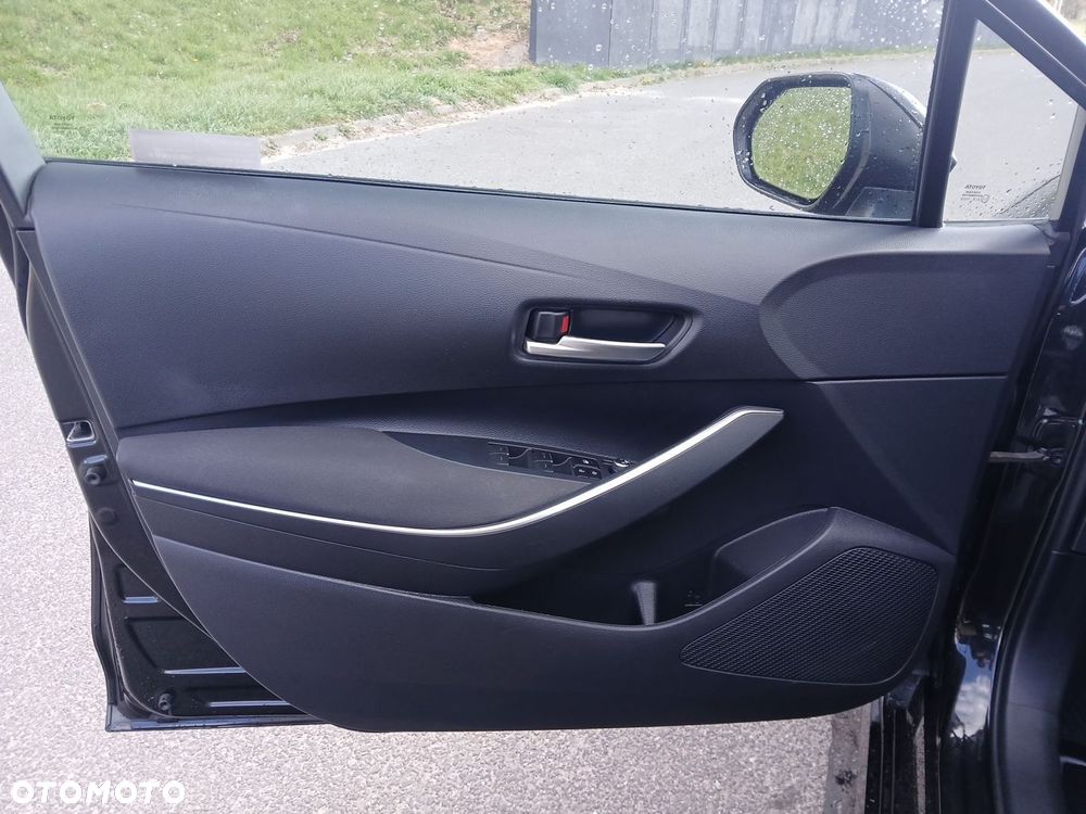 Toyota Corolla 1.8 Hybrid Comfort - 21