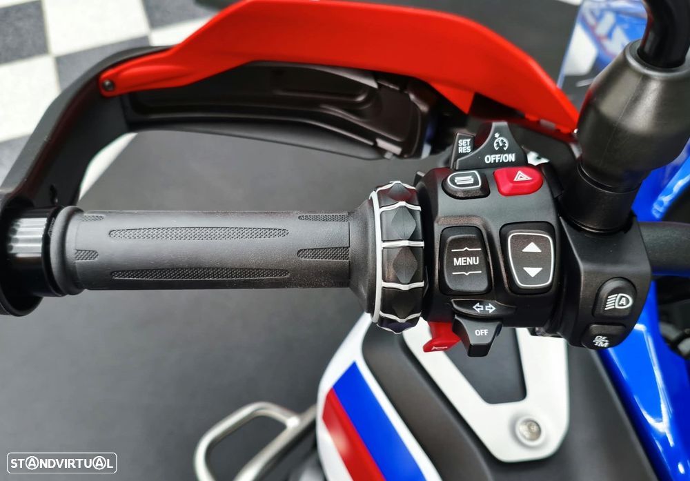 BMW R 1300 GS Adventure Trophy - 17