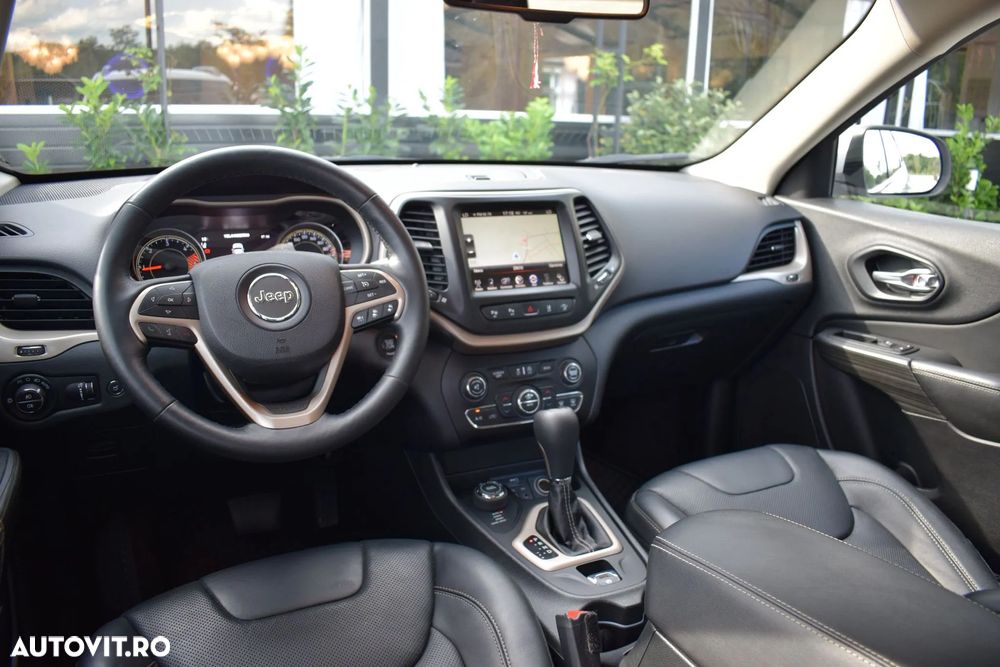 Jeep Cherokee 2.2 MJet AWD ACTIVE DRIVE I AT9 Overland - 6