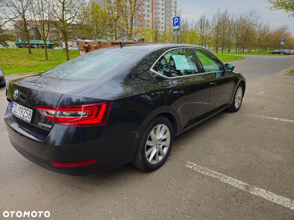 Skoda Superb 2.0 TDI Style DSG7 - 8