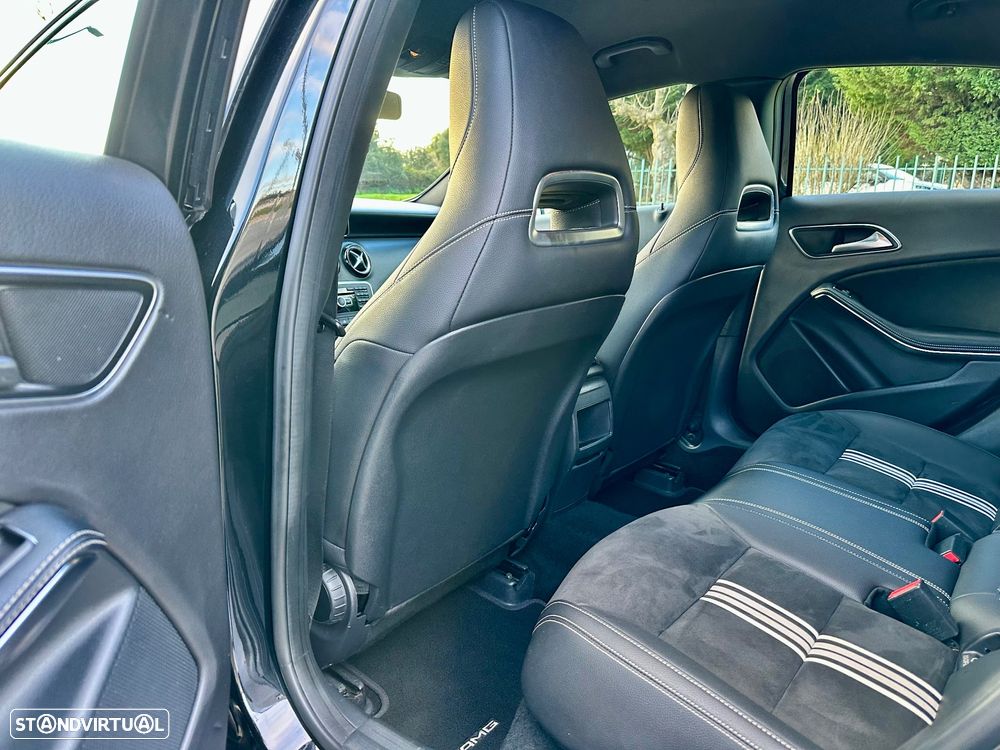 Mercedes-Benz A 180 CDI 7G-DCT AMG Line - 23