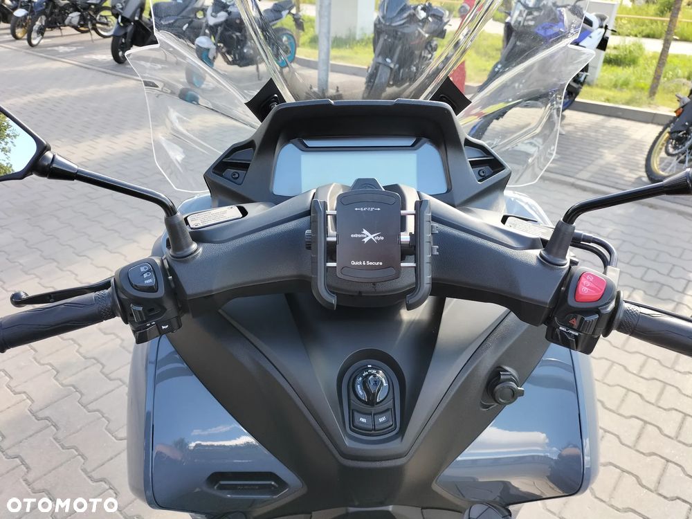Yamaha MT - 17