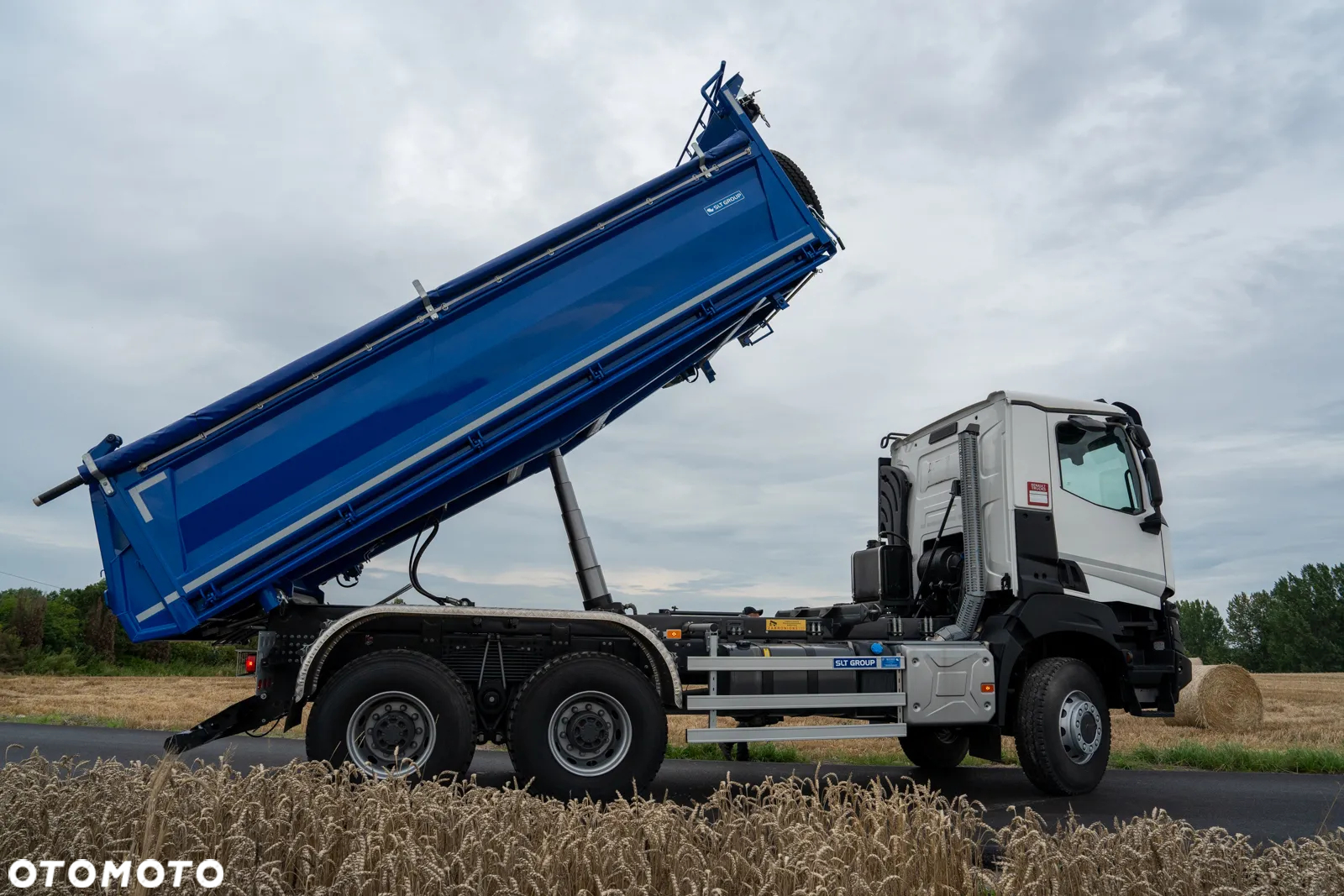 Renault K 440 6X6 - 12