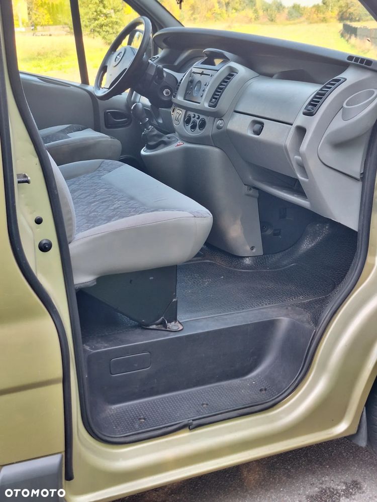 Opel Vivaro - 26