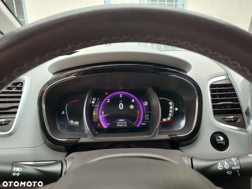 Renault Espace 1.6 dCi Energy Initiale Paris EDC - 4
