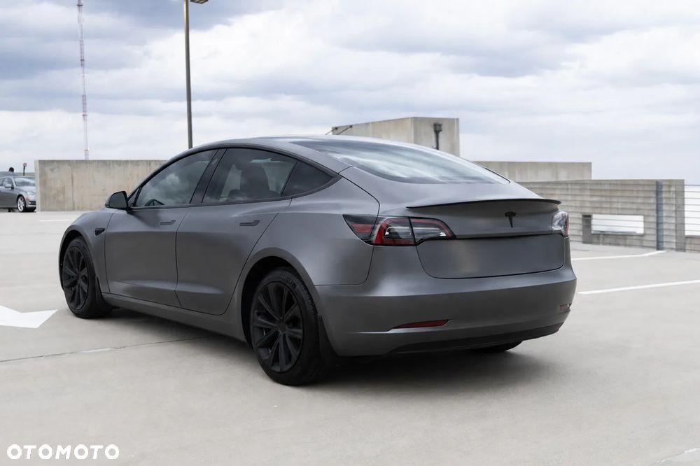 Tesla Model 3 Langstreckenbatterie Allradantrieb Dual Motor - 10