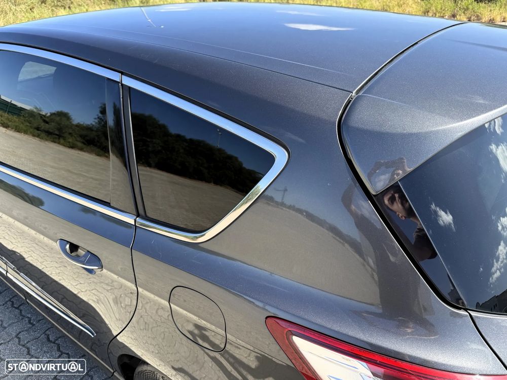 Ford S-Max 2.0 TDCi Vignale - 27