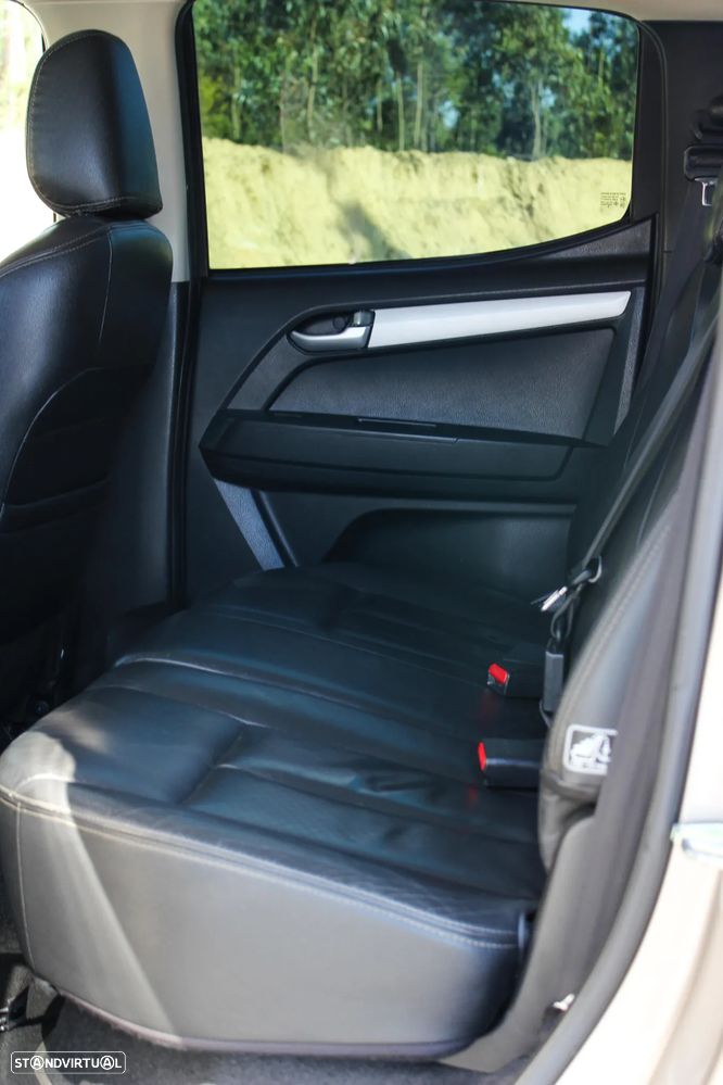 Isuzu D-Max 2.5 DTi CD 4WD LS Sport Edition - 22