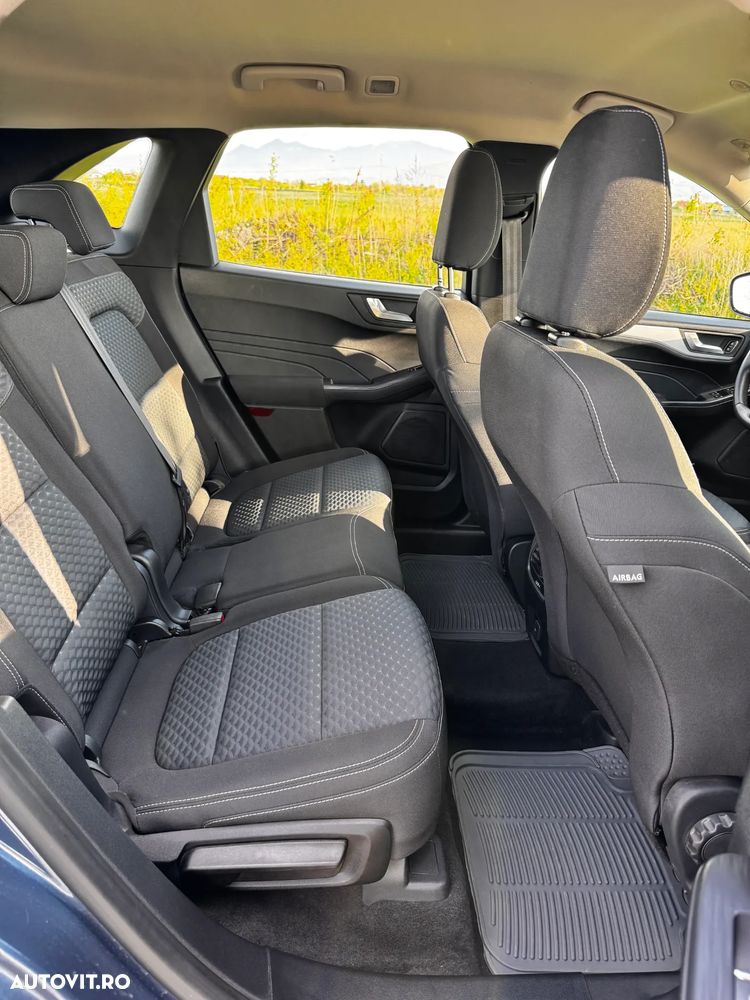 Ford Kuga - 17