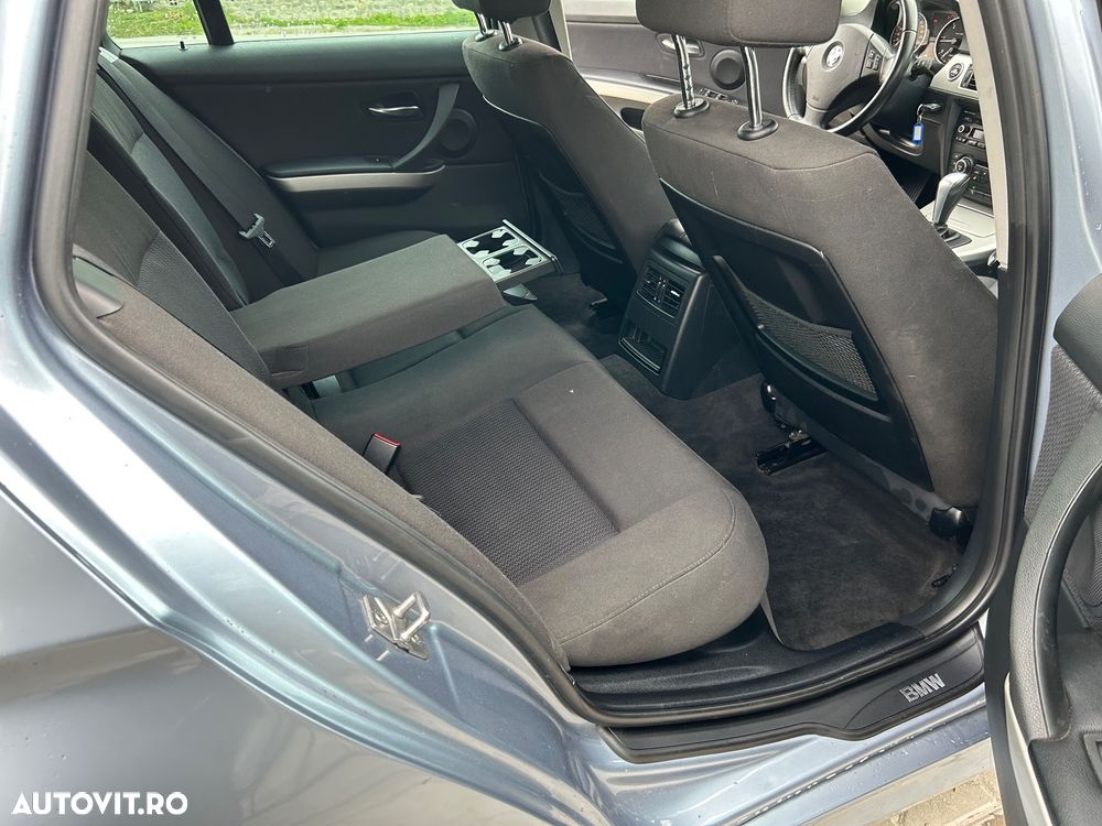BMW Seria 3 318d DPF Aut. - 7