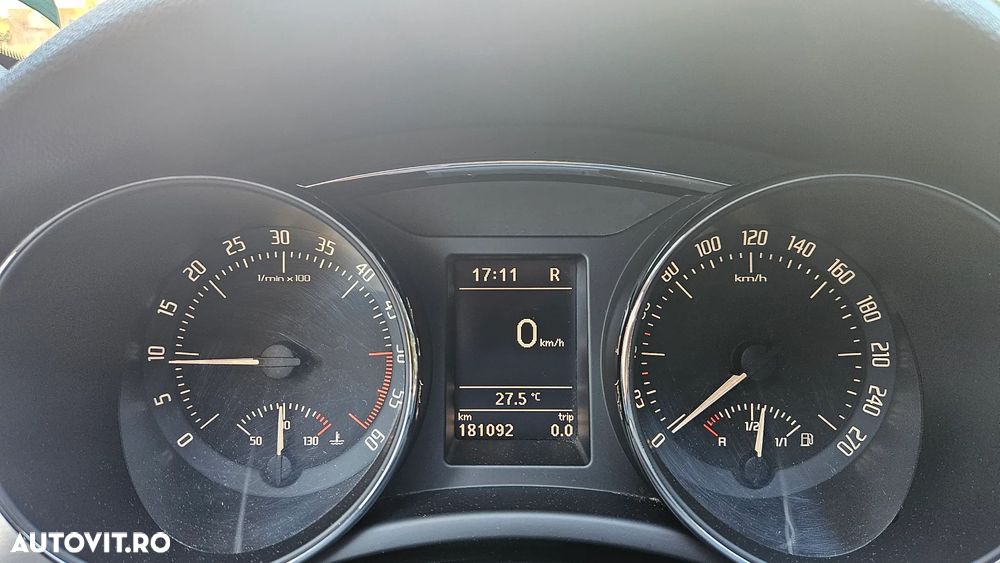 Skoda Superb 2.0 TDI 4X4 Elegance - 5