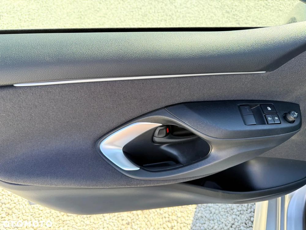 Toyota Yaris Hybrid 1.5 Active - 19