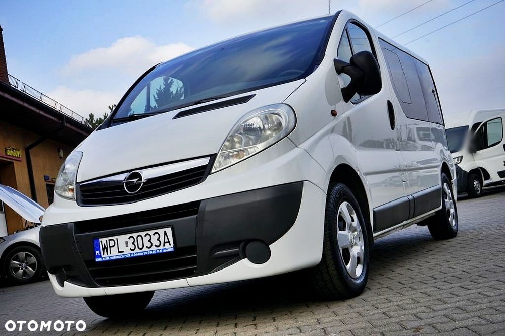 Opel Vivaro - 1