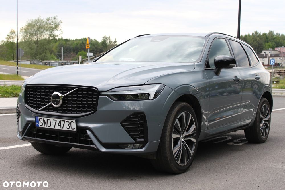 Volvo XC 60 B5 B AWD Plus Black Edition - 1