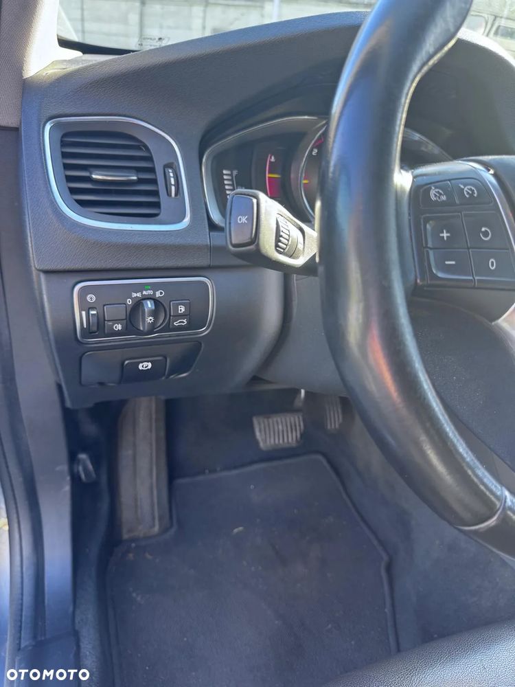 Volvo V60 Cross Country D3 Drive-E Summum - 27