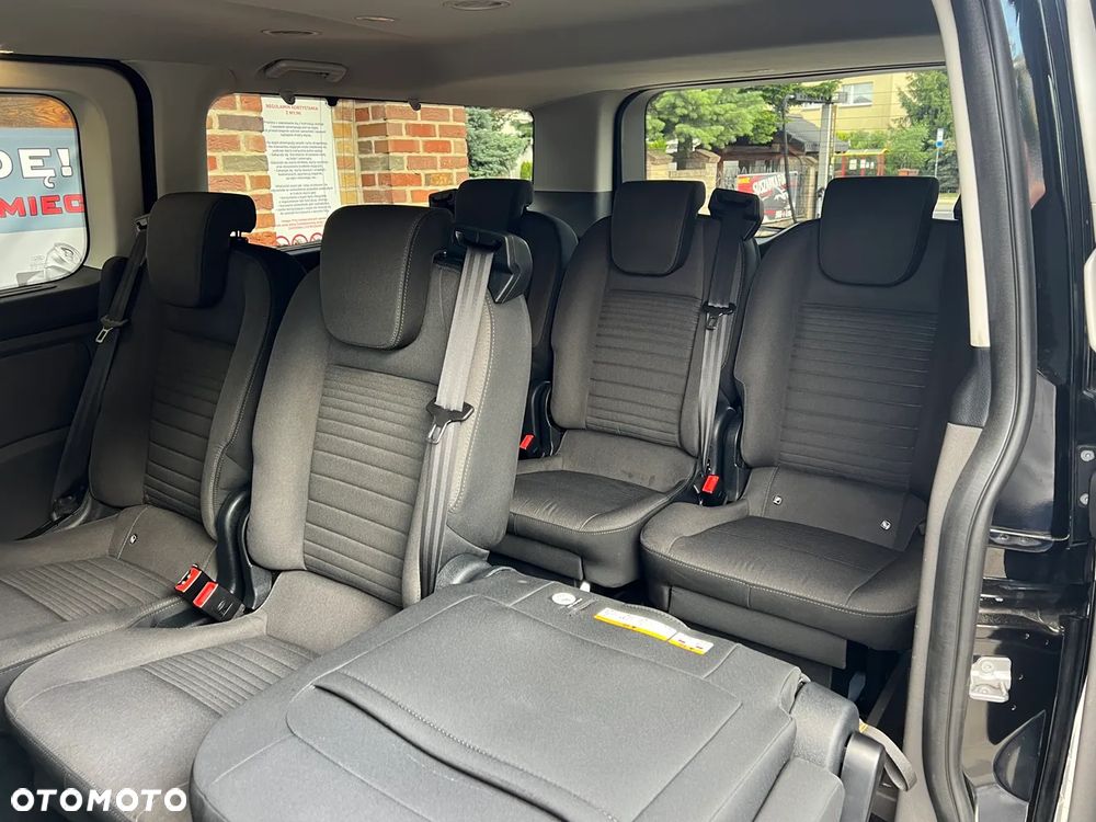 Ford Tourneo Custom - 24