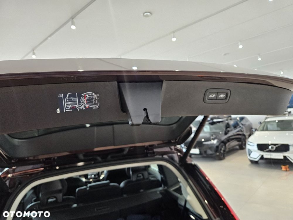 Volvo XC 90 - 23
