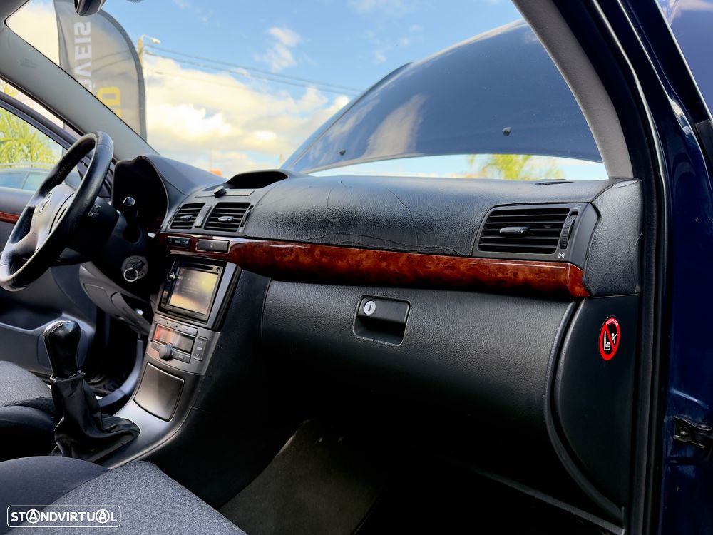 Toyota Avensis SW 1.8 VVT-i TA - 52