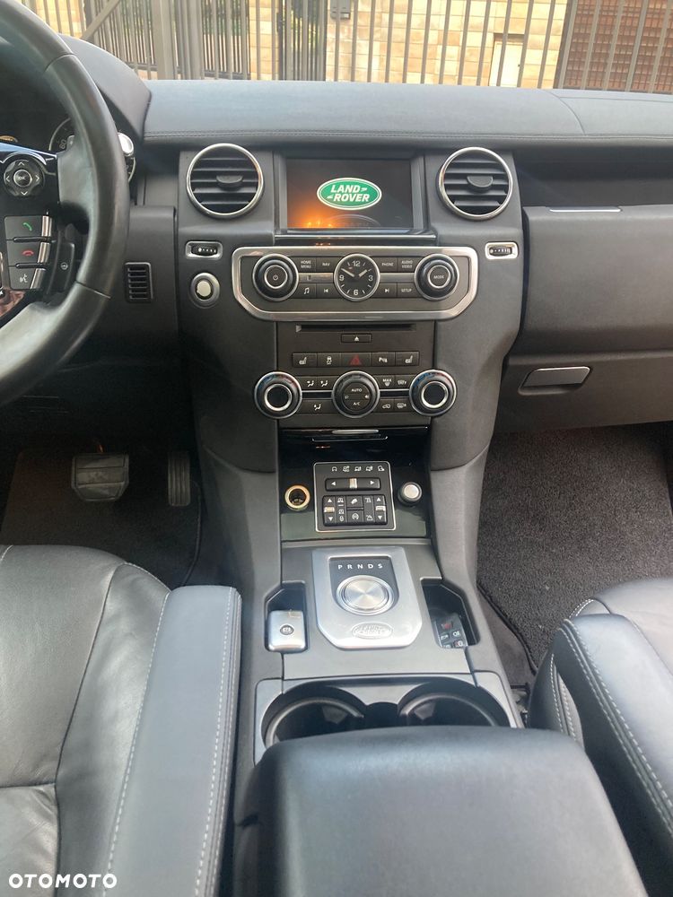 Land Rover Discovery TD V6 HSE - 9