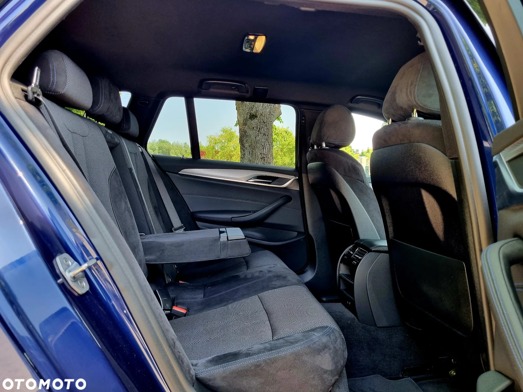 BMW Seria 5 530i Touring M Sport Edition - 16