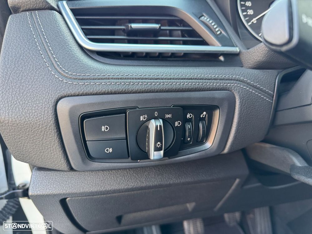 BMW 216 Active Tourer d Line Sport — fotografia 15