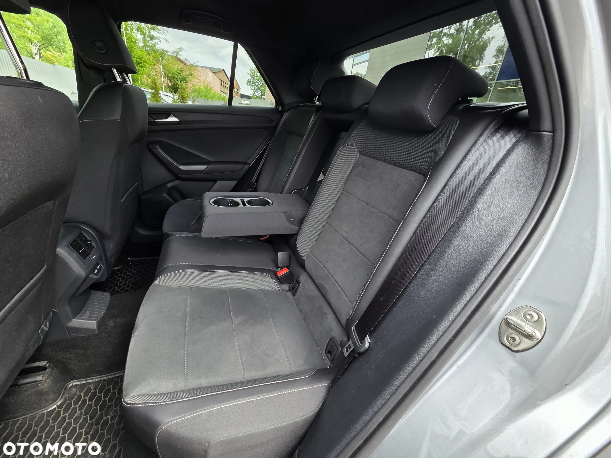 Volkswagen T-Roc 1.5 TSI Style - 10