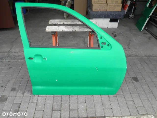 DRZWI PRAWE VW CADDY 2000r - 2