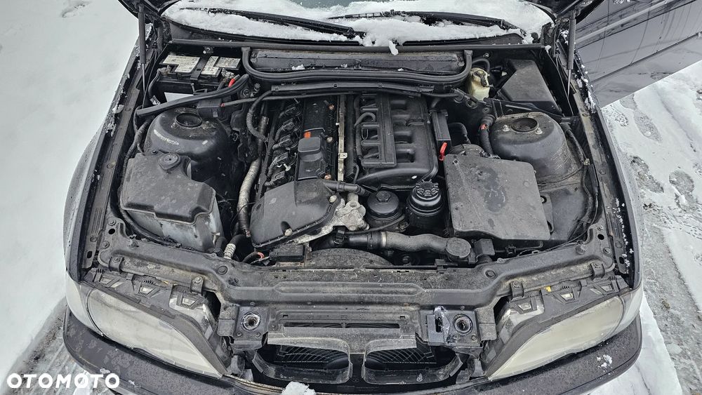 BMW Seria 3 325i - 9