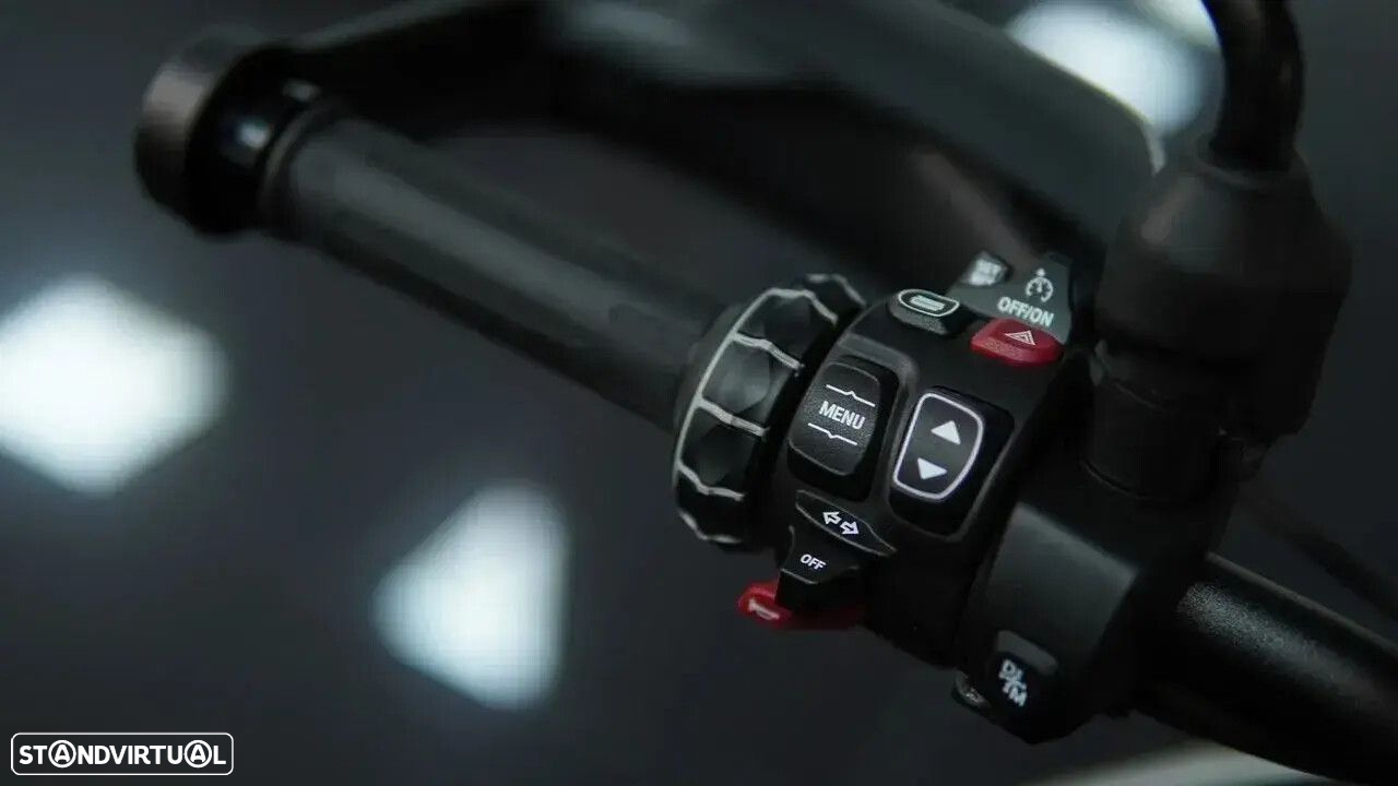 BMW R 1300 GS Adventure TRIPLE BLACK REBAIXADA - 31