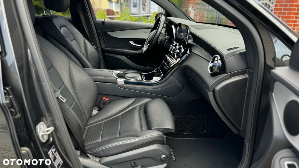 Mercedes-Benz GLC 250 4-Matic - 36
