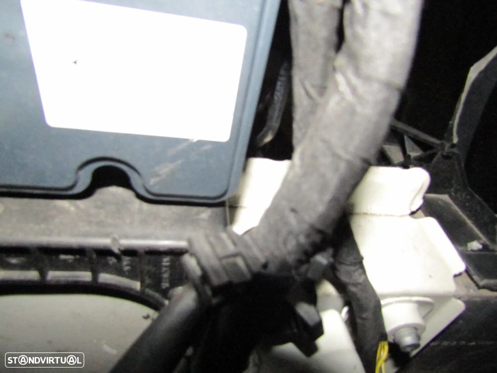 Bomba (modulo ) de ABS Mercedes CLA ano 2017 , ver referencia nas fotos - 2