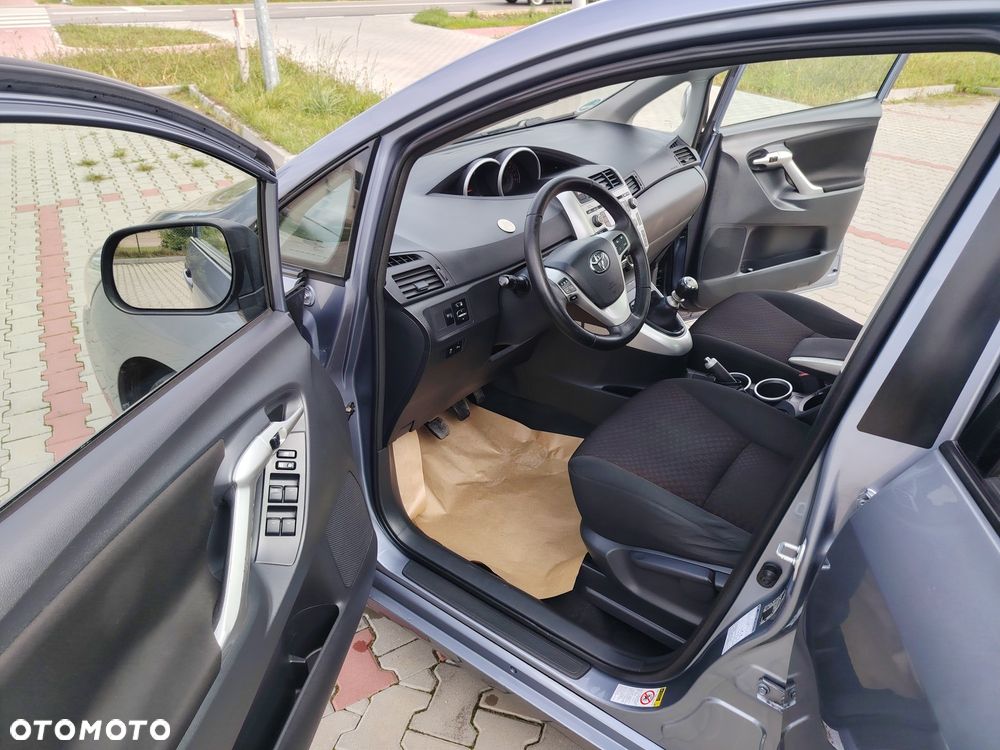 Toyota Verso - 6