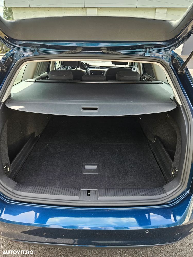Volkswagen Passat 2.0 TDI SCR DSG Business - 19