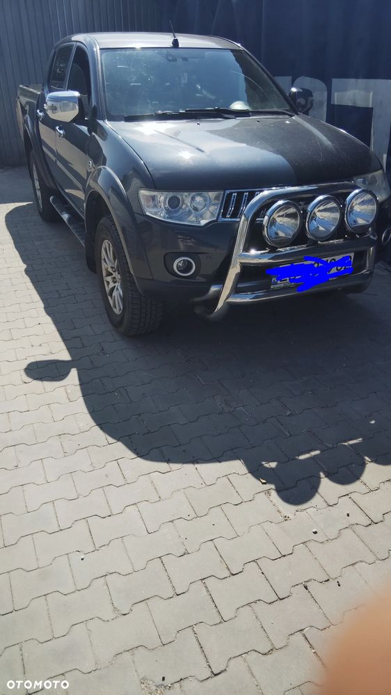 Mitsubishi L200 Pick Up 4x4 Autm DPF Instyle Double Cab - 2