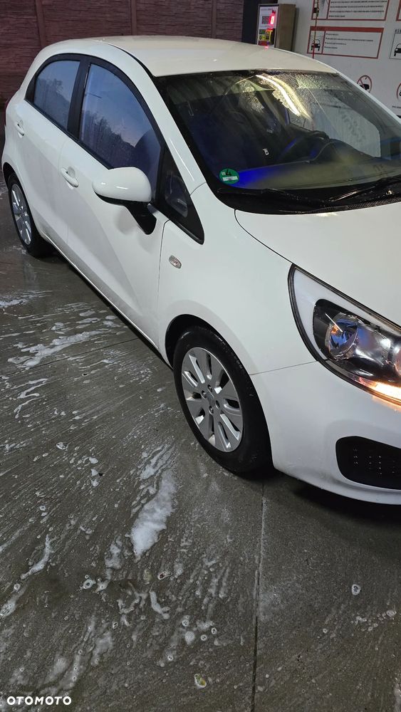 Kia Rio 1.2 Dream Team Edition - 1