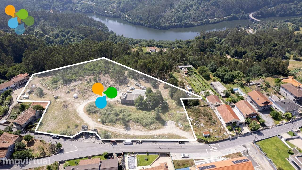 Terreno com 11.500 m² e Elevado Potencial de Construção junto ao rio T - Grande imagem: 2/12