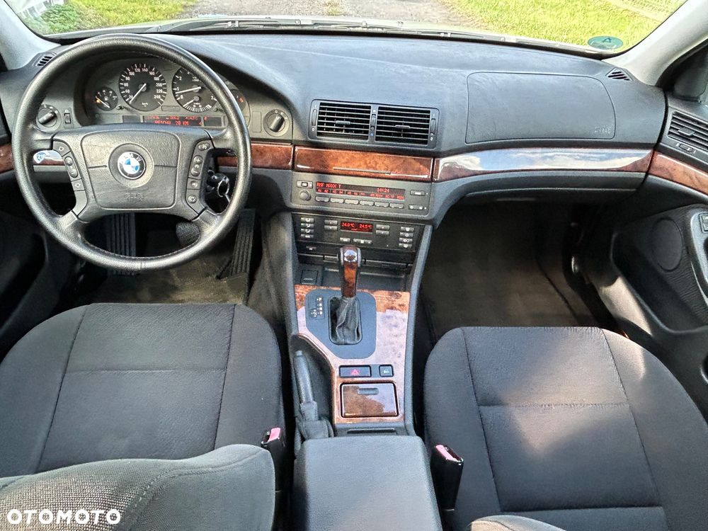 BMW Seria 5 - 18