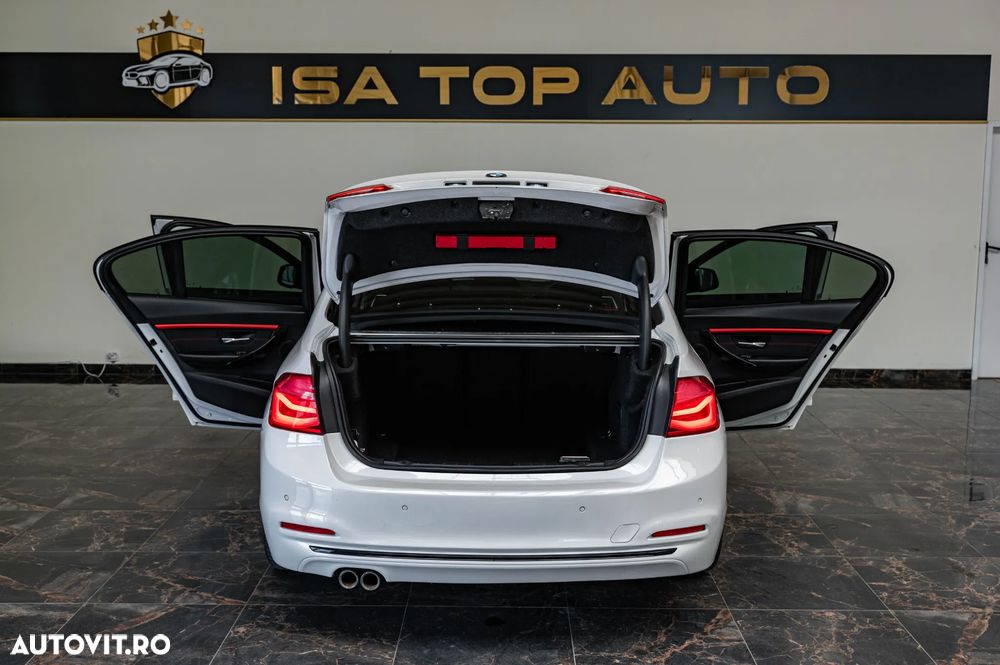 BMW Seria 3 325d Aut. Sport Line - 3