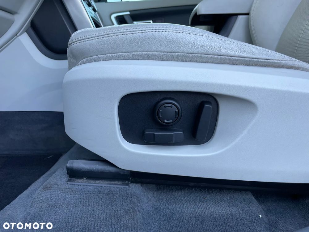 Land Rover Discovery Sport TD4 HSE Luxury - 20