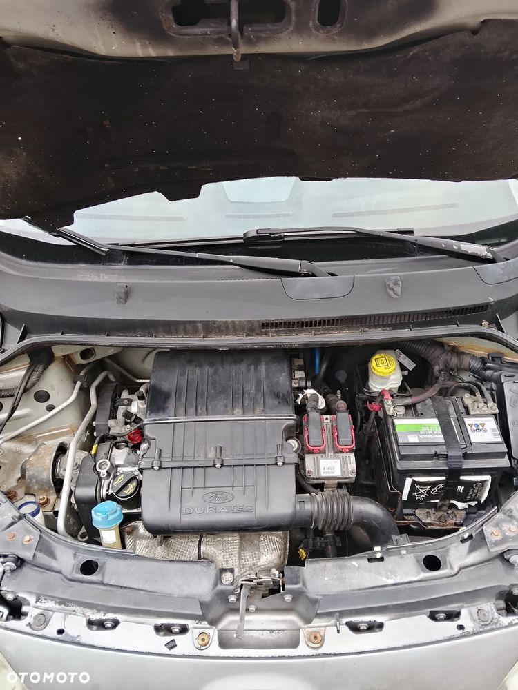 Ford KA 1.2 Titanium (air2) - 14