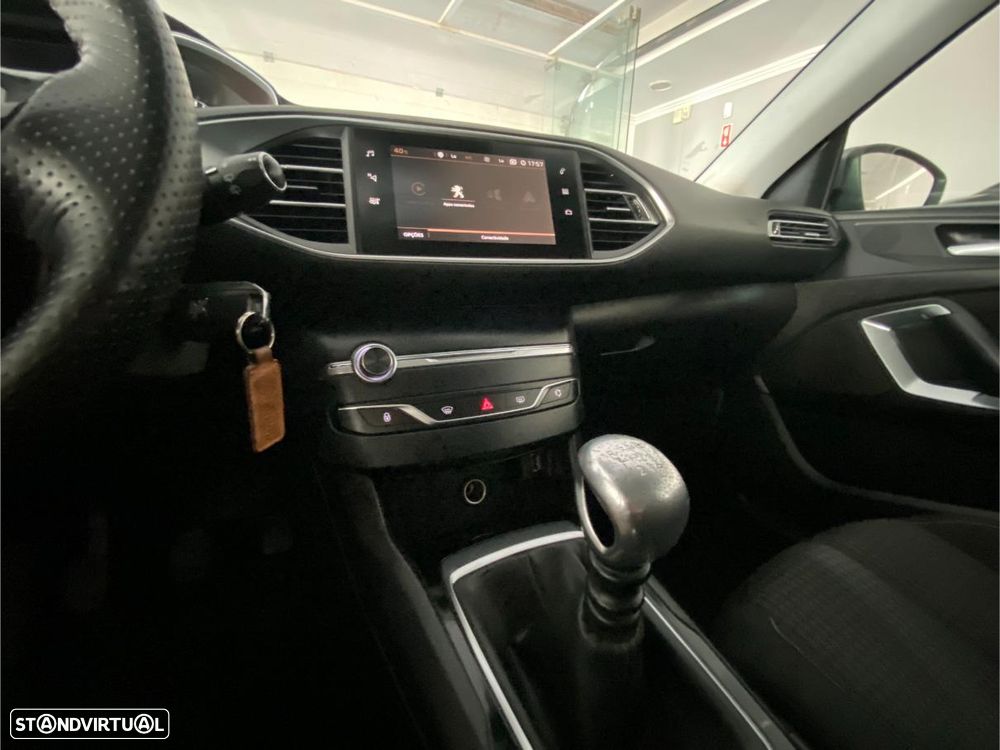 Peugeot 308 SW BlueHDi 100 Stop & Start Active - 29