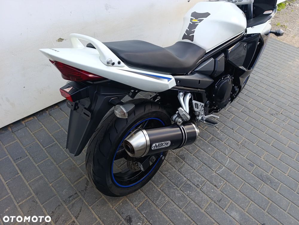 Suzuki GSX - 18