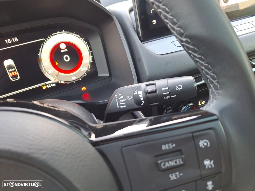 Nissan Qashqai 1.3 DIG-T N-Connecta - 20