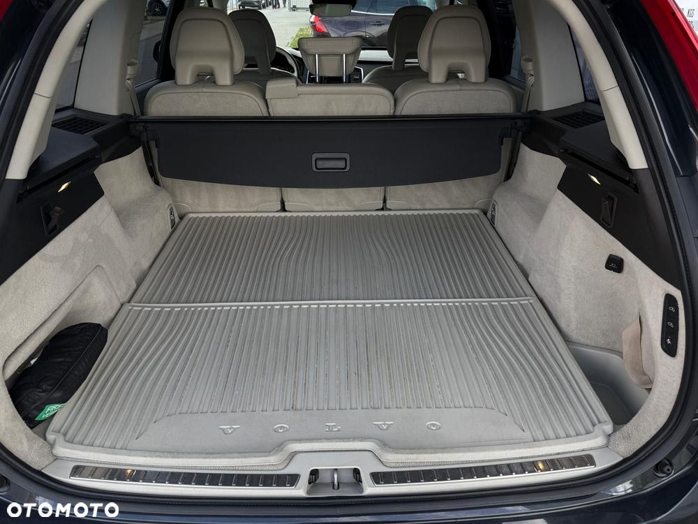 Volvo XC 90 D5 AWD Inscription - 28